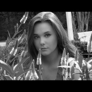 Meet your Posher, Madee